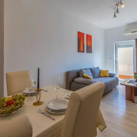 Lejlighed Besonderes Nur 350 Meter Zum Mit Meerblick, Babybett, Parkplatz Crikvenica