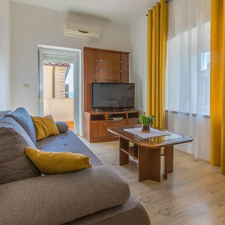 Besonderes Nur 350 Meter Zum Mit Meerblick, Babybett, Parkplatz Crikvenica