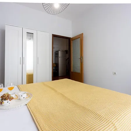 Apartment Besonderes Nur 350 Meter Zum Mit Meerblick, Babybett, Parkplatz Crikvenica