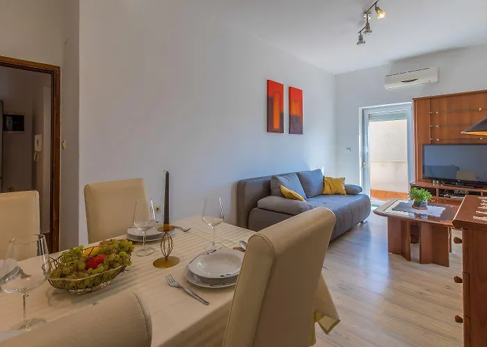 Lejlighed Besonderes Nur 350 Meter Zum Mit Meerblick, Babybett, Parkplatz Crikvenica