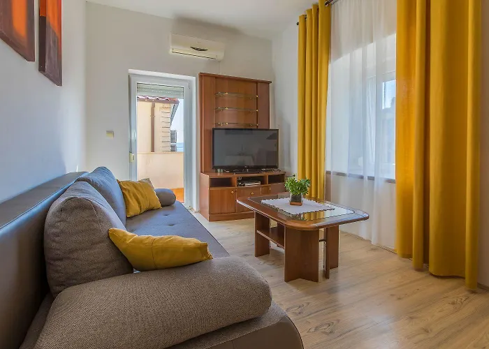 Besonderes Nur 350 Meter Zum Mit Meerblick, Babybett, Parkplatz Crikvenica